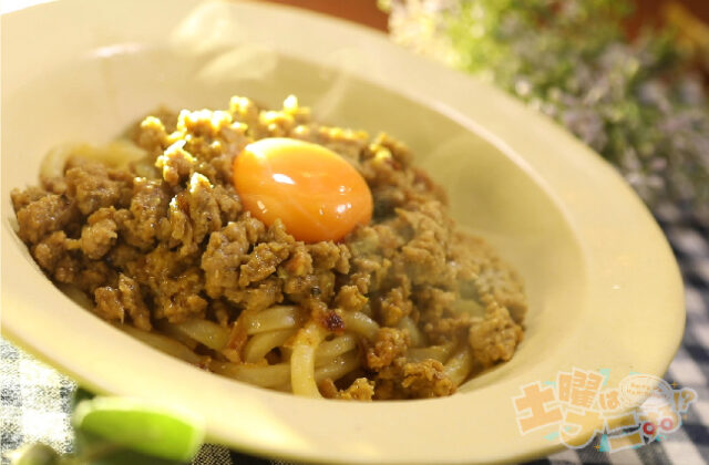 【土曜は何する】スパイスカレーうどんのレシピ｜印度カリー子のレンチンスパイスカレーレシピ