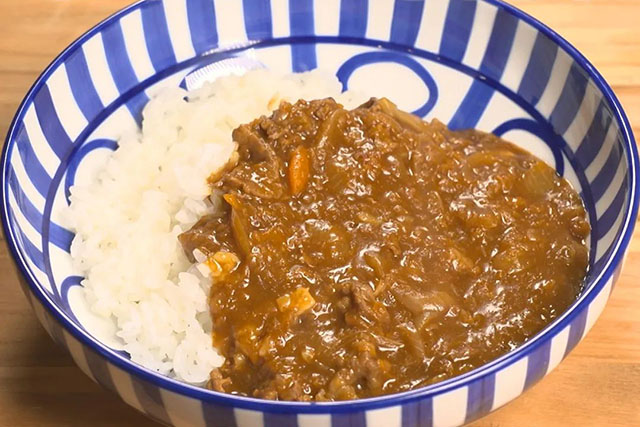 【家事ヤロウ】和田明日香『ホテル洋食店風ひと味違うカレー』レシピ