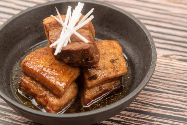 【今夜はナゾトレ】炊飯器で作る豚の角煮のレシピ｜炊飯器で魔法のレシピ100