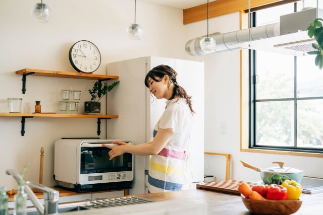 【アッコにおまかせ】近未来家電｜超小型ドラム式乾燥機 口臭測定できる電動歯ブラシ 持ち歩けるクルマ AIティーポット チェアスピーカー