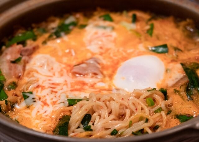 【ザワつく金曜日】おでんの残りアレンジレシピ｜炊き込みご飯 焼きおにぎり チゲラーメン パスタ