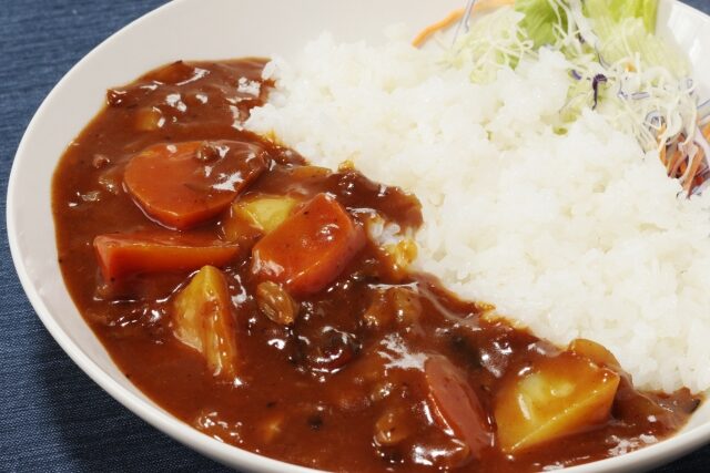 【土曜は何する】トマト100%カレーの無水レシピ｜野菜ソムリエプロが伝授