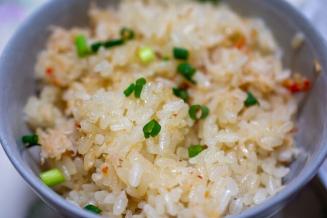 【ヒルナンデス】カニの炊き込みご飯のレシピ(蟹缶詰)梅沢富美男キャンプ飯