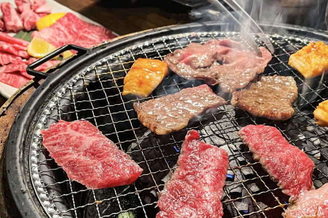 【アッコにおまかせ】1000円食べ放題ランチ 焼肉 パンケーキ 韓国料理