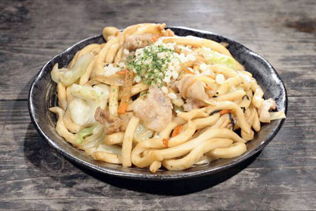 【ヒルナンデス】お茶漬けの素簡単焼きうどんのレシピ 髙地優吾キャンプ飯