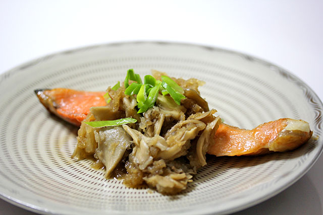 【きょうの料理】鮭とまいたけの味噌バター煮のレシピ 近藤幸子さんのフライパン煮物