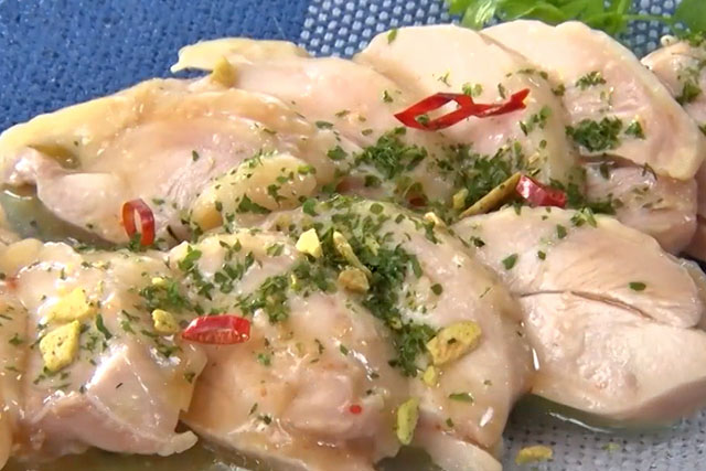 【サタプラ】鶏もも肉の冷製前菜(堀江純一郎シェフ)ペペロンチーノアレンジレシピ