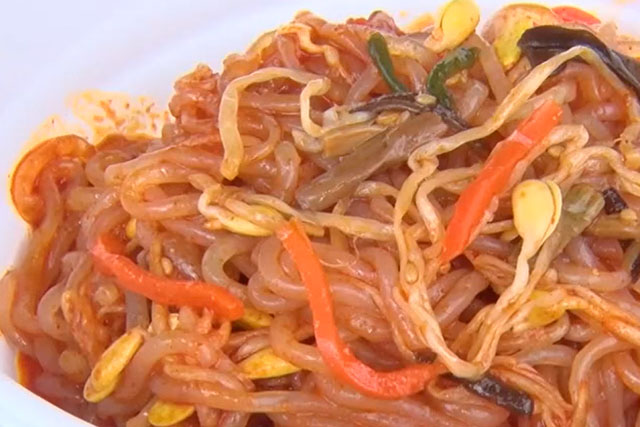 【ザ・共通テン】ヘルシーしらたきビビン麺のレシピ ギャル曽根のかさまし料理