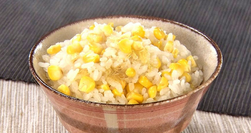 【ZIP】丸ごととうもろこし炊き込みご飯のレシピ とうもろこしアレンジ料理