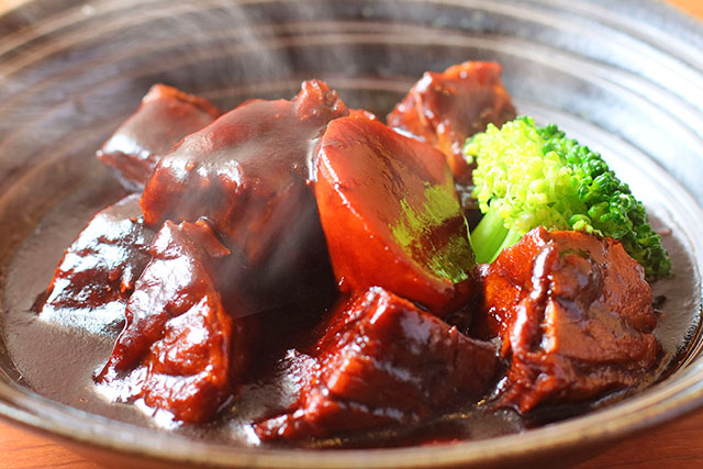 【ざわつく金曜日】ビーフシチュー『熱海レストランスコット』グラタンVSビーフシチュー究極の2択対決