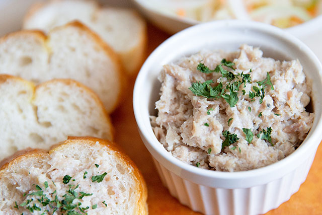 【きょうの料理】スモークサーモンのリエットビーツ添えのレシピ 大原千鶴さん大人のクリスマス料理