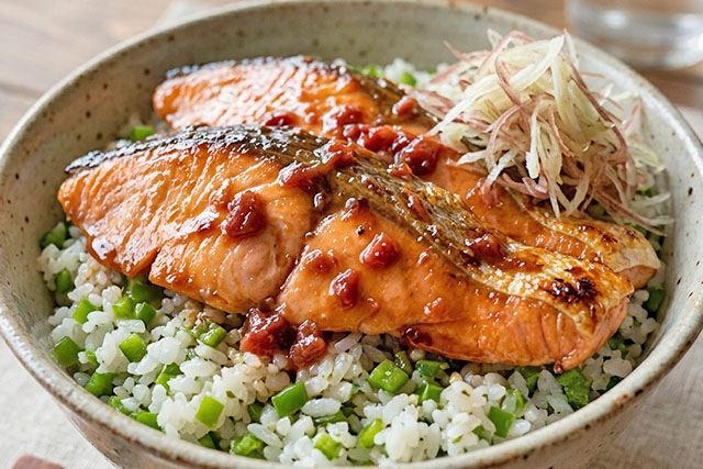 【あさイチ】鮭の梅バター照り焼き丼のレシピ(長谷川あかり)朝イチみんなゴハンだよ