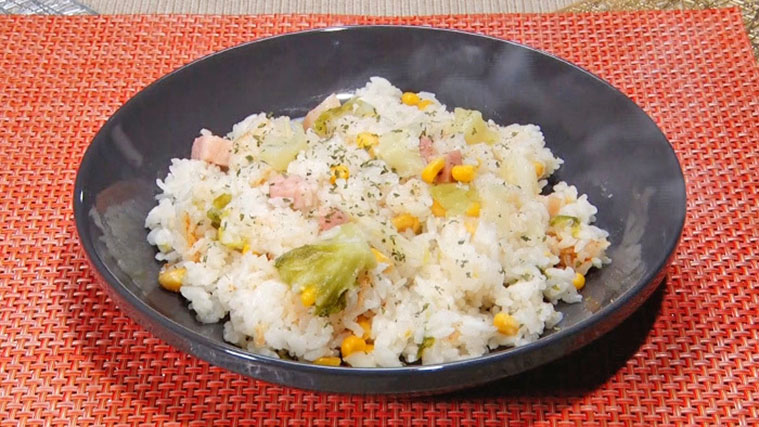 【DayDay】春キャベツのピラフ風炊き込みご飯のレシピ 亜希のざっくりキッチン