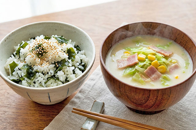 【DAIGOも台所】わかめご飯＆キャベツのクリーミー味噌汁のレシピ 山本ゆりさんの簡単料理