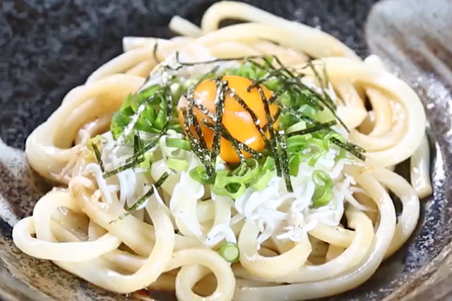 【相葉マナブ】黒酢としらすの釜玉うどんのレシピ『坂元醸造』が教える黒酢料理