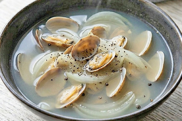 【きょうの料理】あさりと新玉ねぎの汁物のレシピ 小西雄大シェフのモダン和ごはん