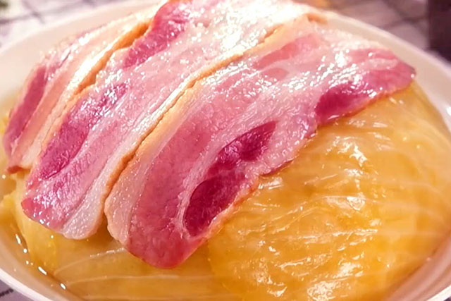【瞬間回答】簡単丸ごとキャベツスープのレシピ(炊飯器)島本美由紀さん直伝