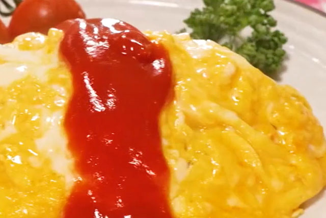 【瞬間回答】オムライスをいちごジャムでプロの味に大変身させるレシピ